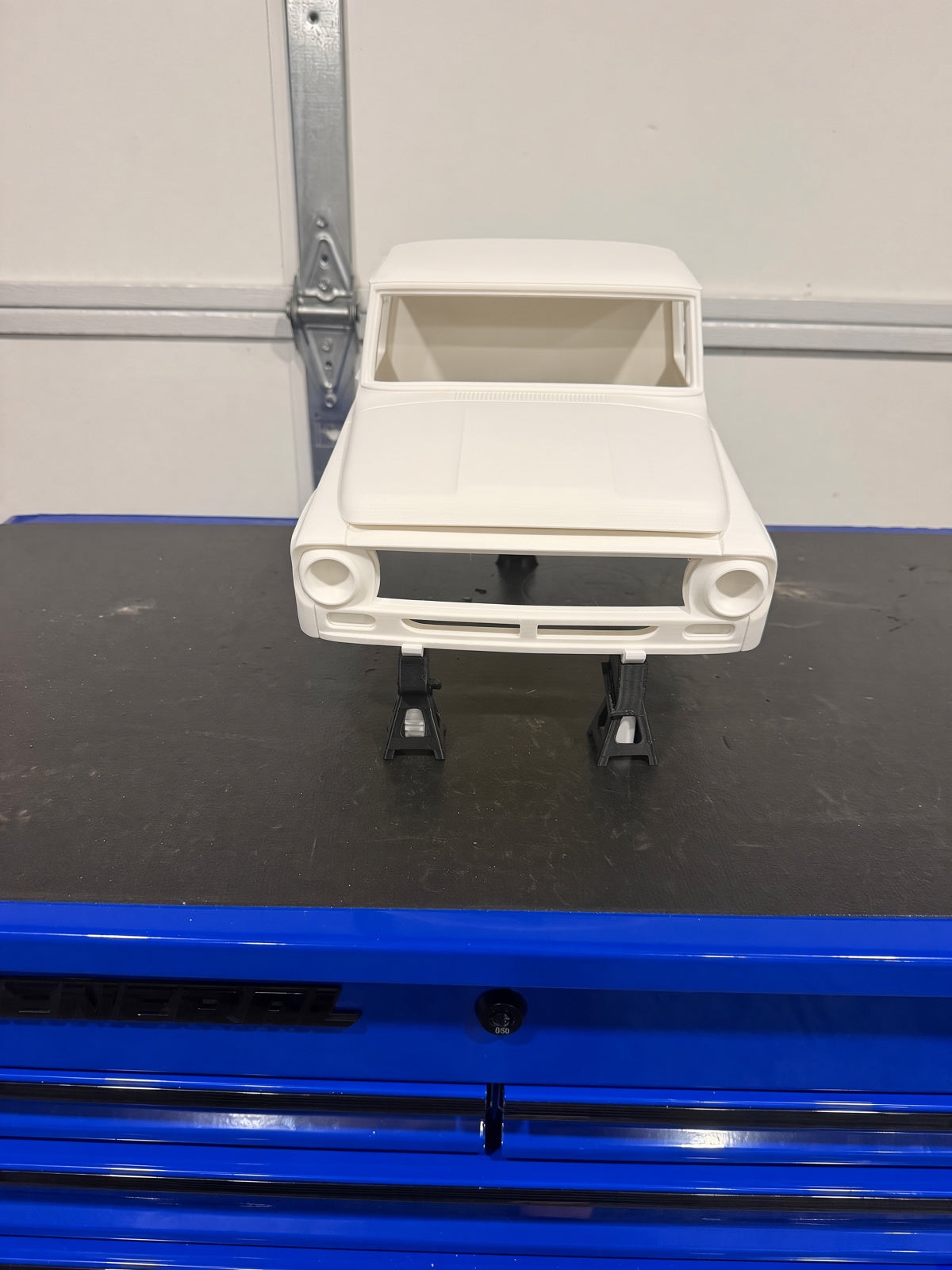 1/10 Scale 3D Printed 1964 International Half Cab RC Crawler Body